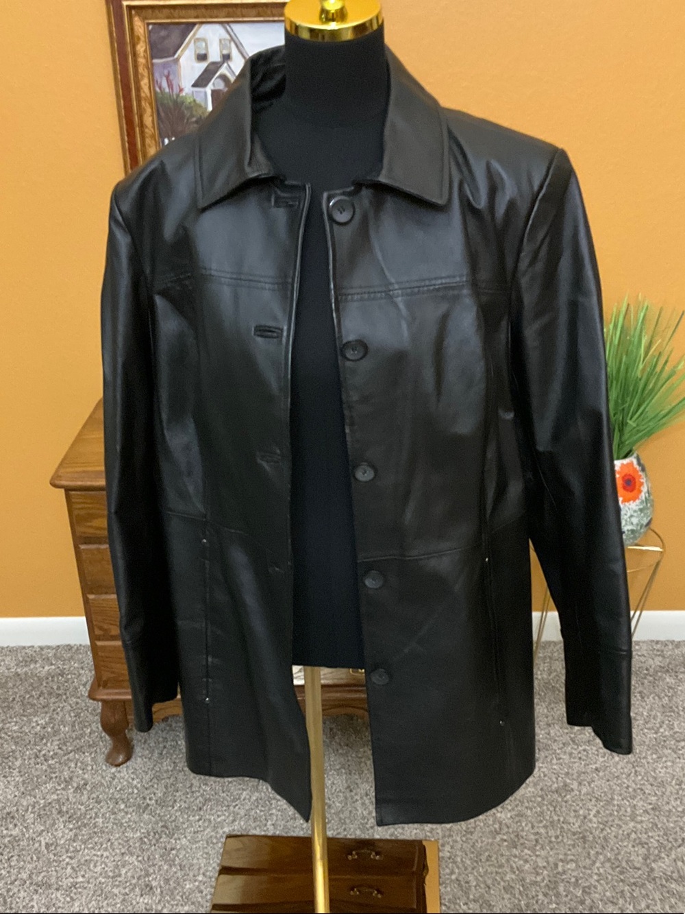 Women’s Size 1X Leather Button Down Coat, Excellent Condition!